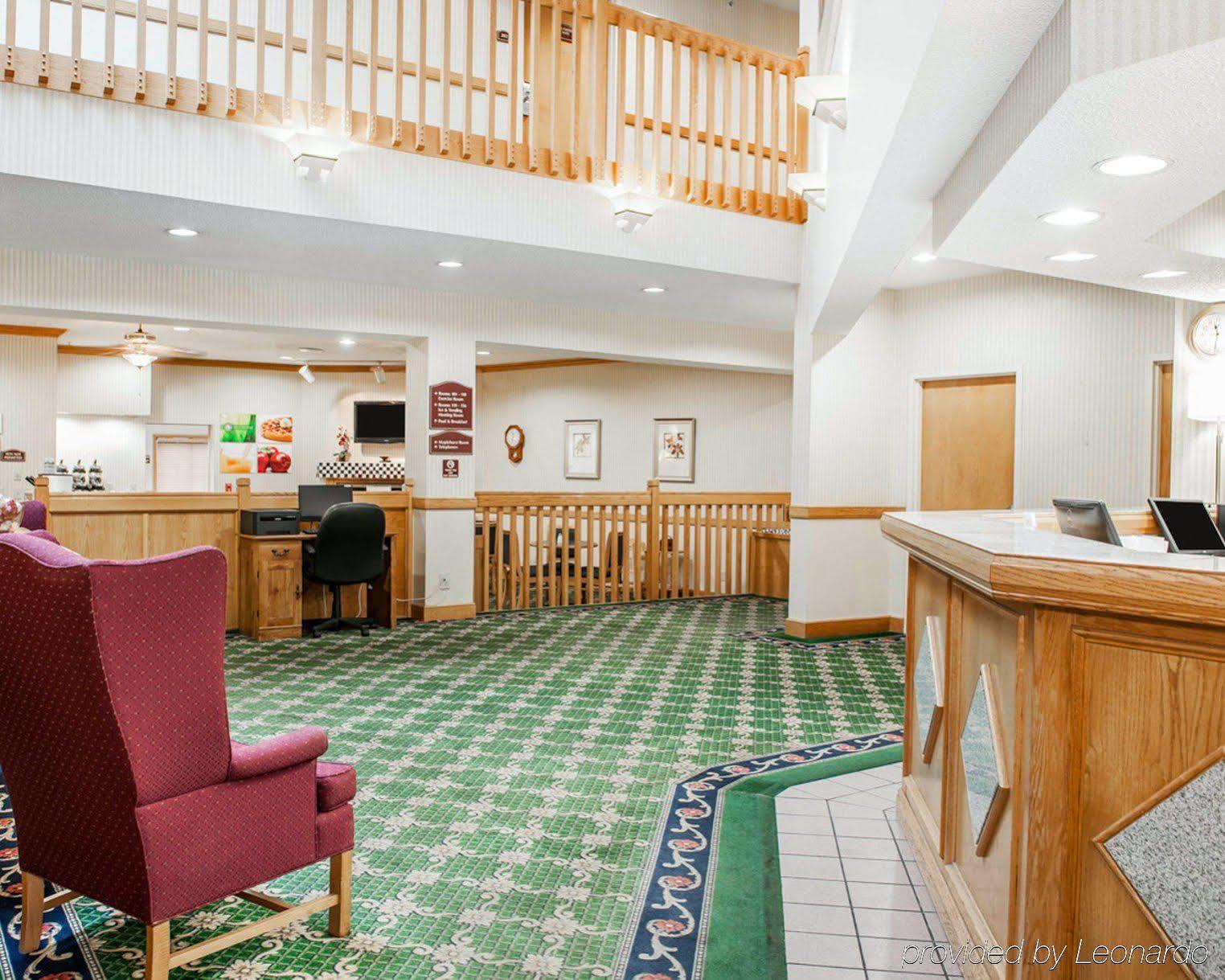 Quality Inn & Suites Brownsburg - Indianapolis West Exteriör bild